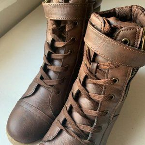 !! ARDENE Platform Boots/Heels !!